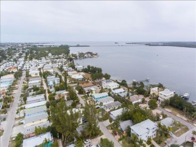 Bradenton Beach 2 Bedroom Vacation Rental Close to Beach