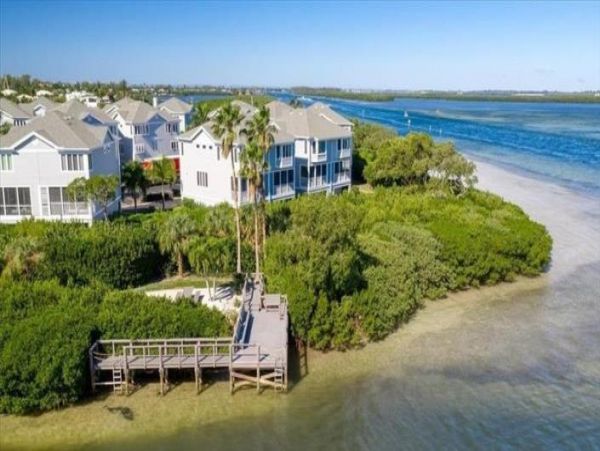 Longboat Key Vacation Townhome Two Bedrooms Sleeps Five