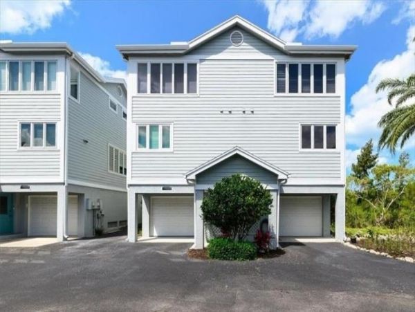 Longboat Key Vacation Townhome Two Bedrooms Sleeps Five