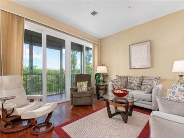 Longboat Key Vacation Townhome Two Bedrooms Sleeps Five
