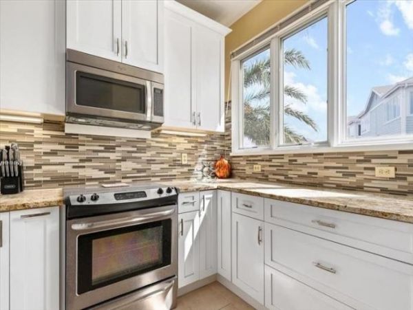 Longboat Key Vacation Townhome Two Bedrooms Sleeps Five