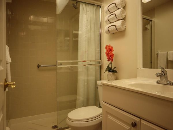Bay Views & Private Beach Access 2 Bedroom Fort Myers Condo
