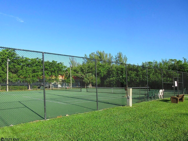 Bay Views & Private Beach Access 2 Bedroom Fort Myers Condo