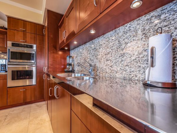 Two Bedroom Penthouse Condo Vacation Rental On Maui Sleeps 6