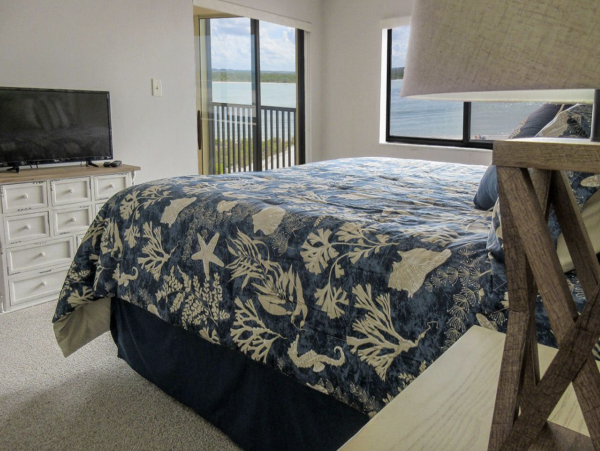 Beachfront Fort Myers Beach Rental Gulf Coast Condo with Pool & Lanai