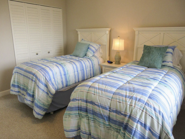 Beachfront Fort Myers Beach Rental Gulf Coast Condo with Pool & Lanai