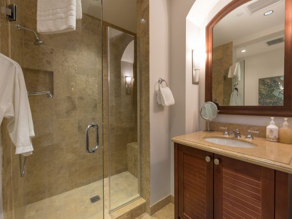 Luxury Three Bedroom Wailea Accommmodations