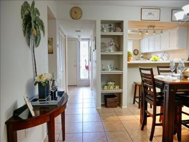 Brandenton Beach Vacation Condo Sleeps Six Guests