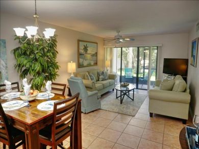 Brandenton Beach Vacation Condo Sleeps Six Guests