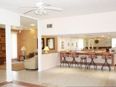 Brandenton Beach Vacation Condo Sleeps Six Guests