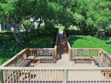 Brandenton Beach Vacation Condo Sleeps Six Guests