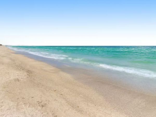 Waterfront Vacation Condo in Bradenton Beach Sleeps 5 Guests