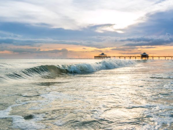 Beachfront Fort Myers Beach Vacation Rental - Luxury Gulf Coast Condo with Ocean Views