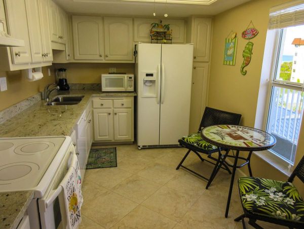 Beachfront Fort Myers Beach Vacation Rental - Luxury Gulf Coast Condo with Ocean Views
