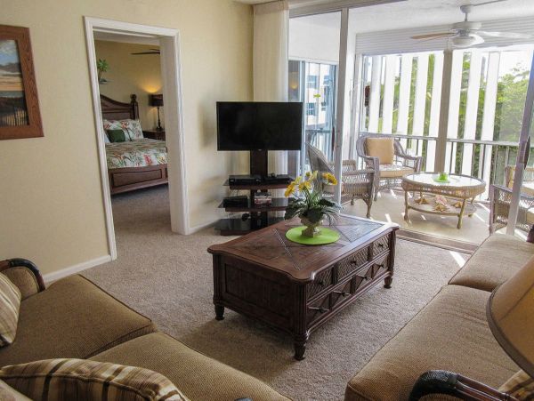 Beachfront Fort Myers Beach Vacation Rental - Luxury Gulf Coast Condo with Ocean Views