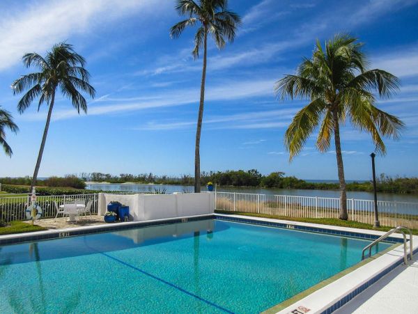 Beachfront Fort Myers Beach Vacation Rental - Luxury Gulf Coast Condo with Ocean Views