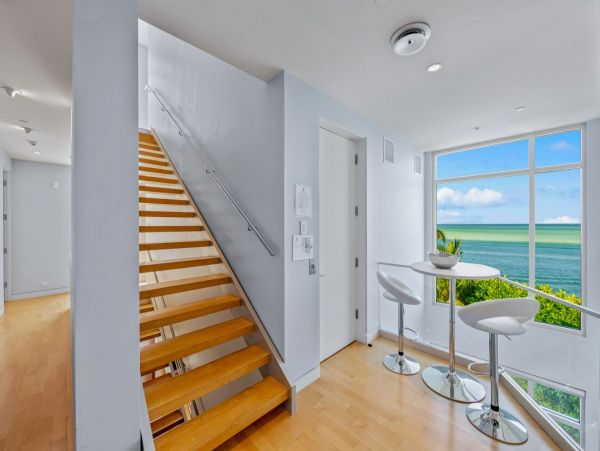 Siesta Key Luxury Vacation Rental | Gulf-Front 5 Bedroom with Pool