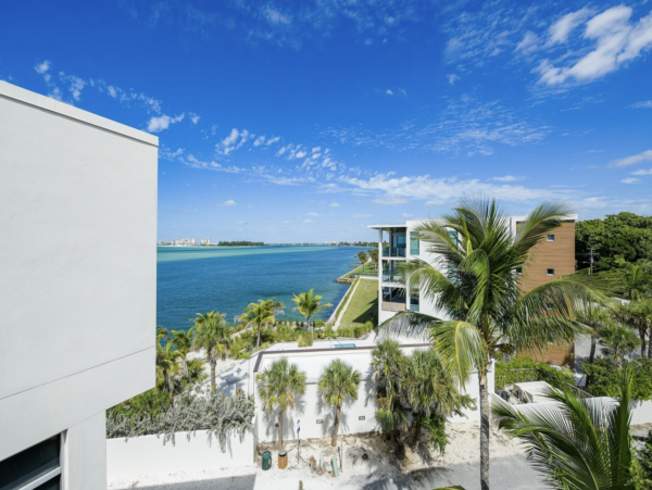 Siesta Key Luxury Vacation Rental | Gulf-Front 5 Bedroom with Pool