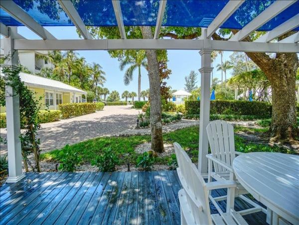 LONGBOAT KEY ON THE BEACH CONDO