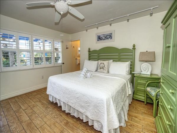 LONGBOAT KEY ON THE BEACH CONDO