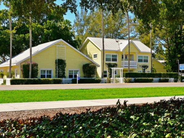 LONGBOAT KEY ON THE BEACH CONDO