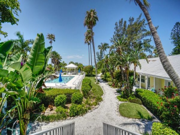 LONGBOAT KEY ON THE BEACH CONDO