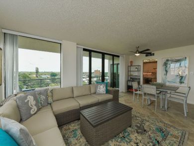 Two Bedroom Condo with Partial Gulf Views Sleeps 6