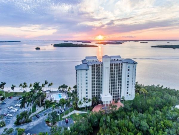 Beautiful Vacation Condo in Fort Myers 2 Bedrooms Sleeps 6