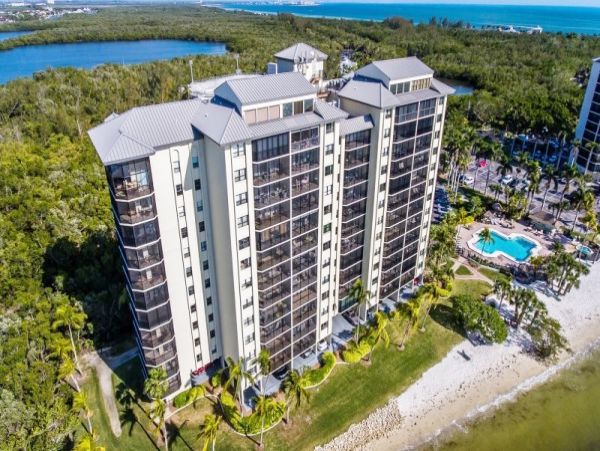 Beautiful Vacation Condo in Fort Myers 2 Bedrooms Sleeps 6