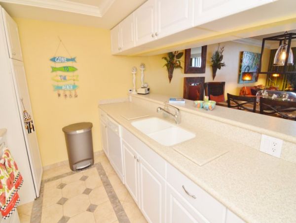 Beautiful Vacation Condo in Fort Myers 2 Bedrooms Sleeps 6