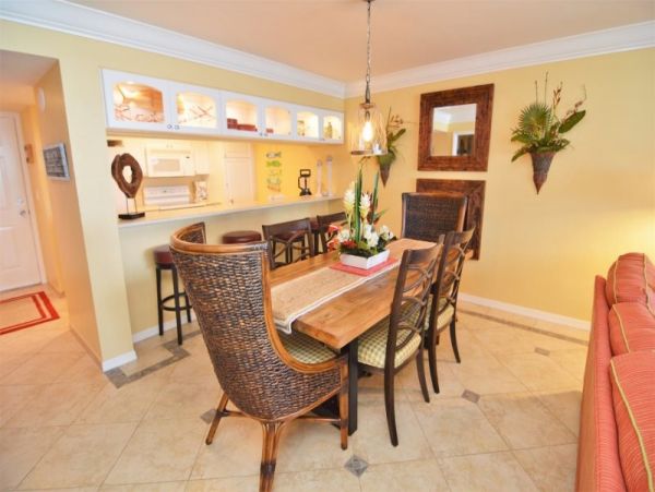 Beautiful Vacation Condo in Fort Myers 2 Bedrooms Sleeps 6