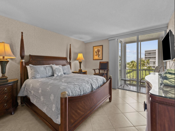 Fort Myers Beachside Lovely What A great Property Tennis, Pool Lanai