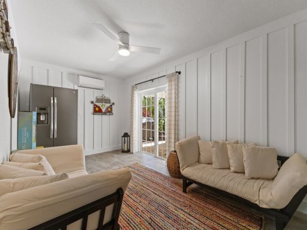 Fabulous 3 Bedroom Family Home in Homes Beach Pool & Hot Tub
