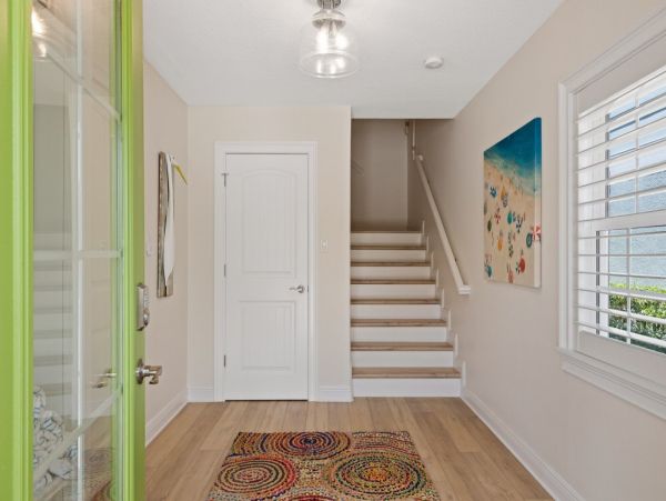 Fabulous 3 Bedroom Family Home in Homes Beach Pool & Hot Tub