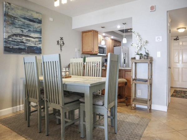 Fort Myers Lovely 2 Bedroom Vacation Condo