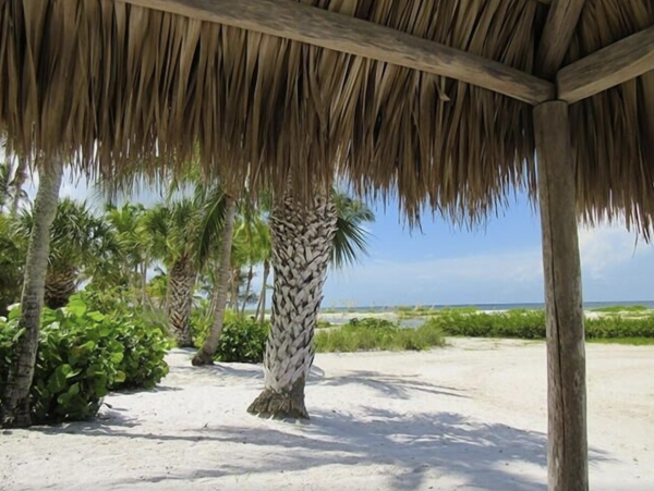 Fort Myers Lovely 2 Bedroom Vacation Condo