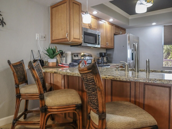 Fort Myers Lovely 2 Bedroom Vacation Condo