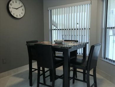 Two Bedroom Vacation Condo in Bradenton Two Bedroom Vacation Condo in Bradenton