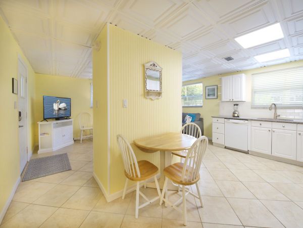 5 Bedroom Fort Myers Vacation Home Plus Guest House