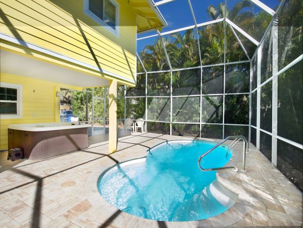 5 Bedroom Fort Myers Vacation Home Plus Guest House