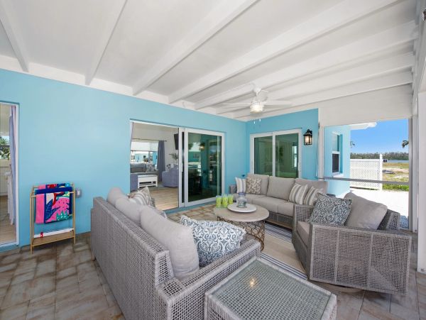 Fort Myers Vacation Home Sleeps Eight Guests.