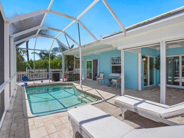 Fort Myers Vacation Home Sleeps Eight Guests.