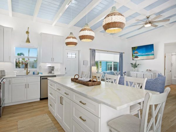 Fort Myers Vacation Home Sleeps Eight Guests.