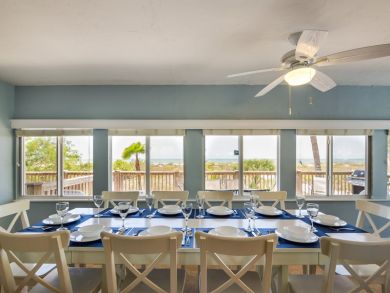 Fort Myers 3 Bedroom Vacation Duplex Rental with Pool