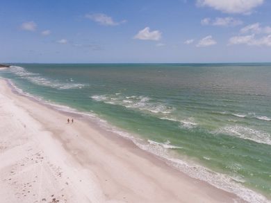 Fort Myers 3 Bedroom Vacation Duplex Rental with Pool