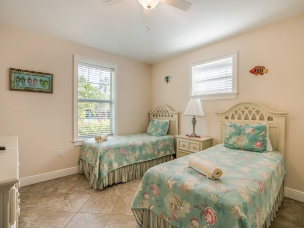 Fort Myers Beachfront 3 Bedroom Duplex With Ocean Views