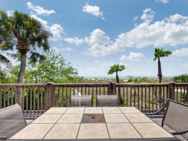 Fort Myers Beachfront 3 Bedroom Duplex With Ocean Views
