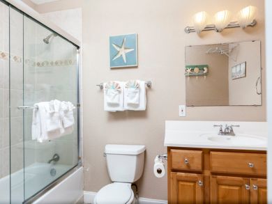 FORT MYERS 3 BEDROOM POOL HOME CLOSE TO GULF OF MEXICO