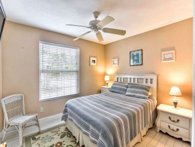 FORT MYERS 3 BEDROOM POOL HOME CLOSE TO GULF OF MEXICO