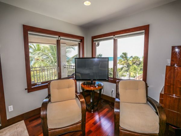 Fort Myers Vacation Home Sleep Ten Guests,